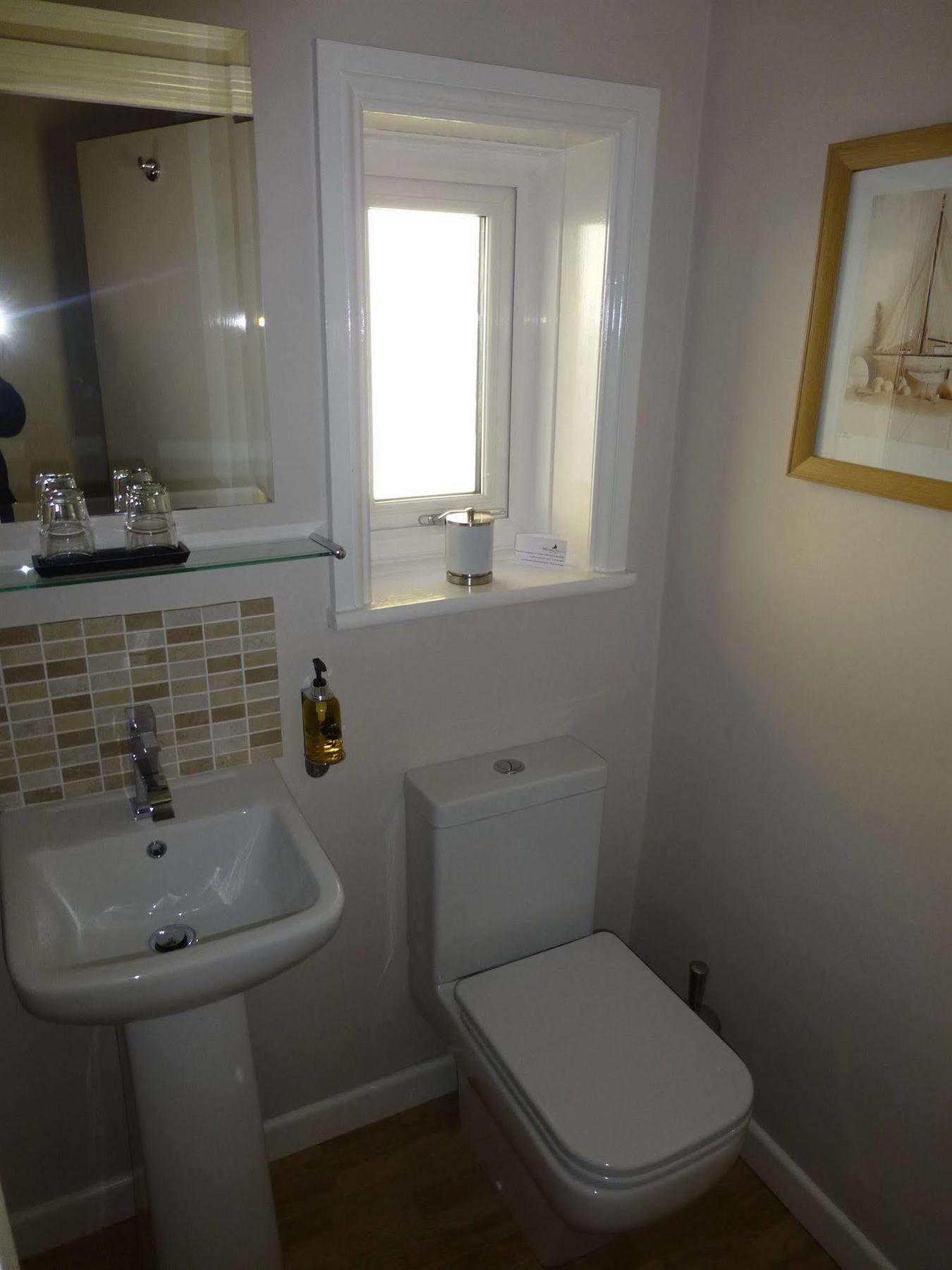 Waters Reach Guest House Christchurch  Zewnętrze zdjęcie
